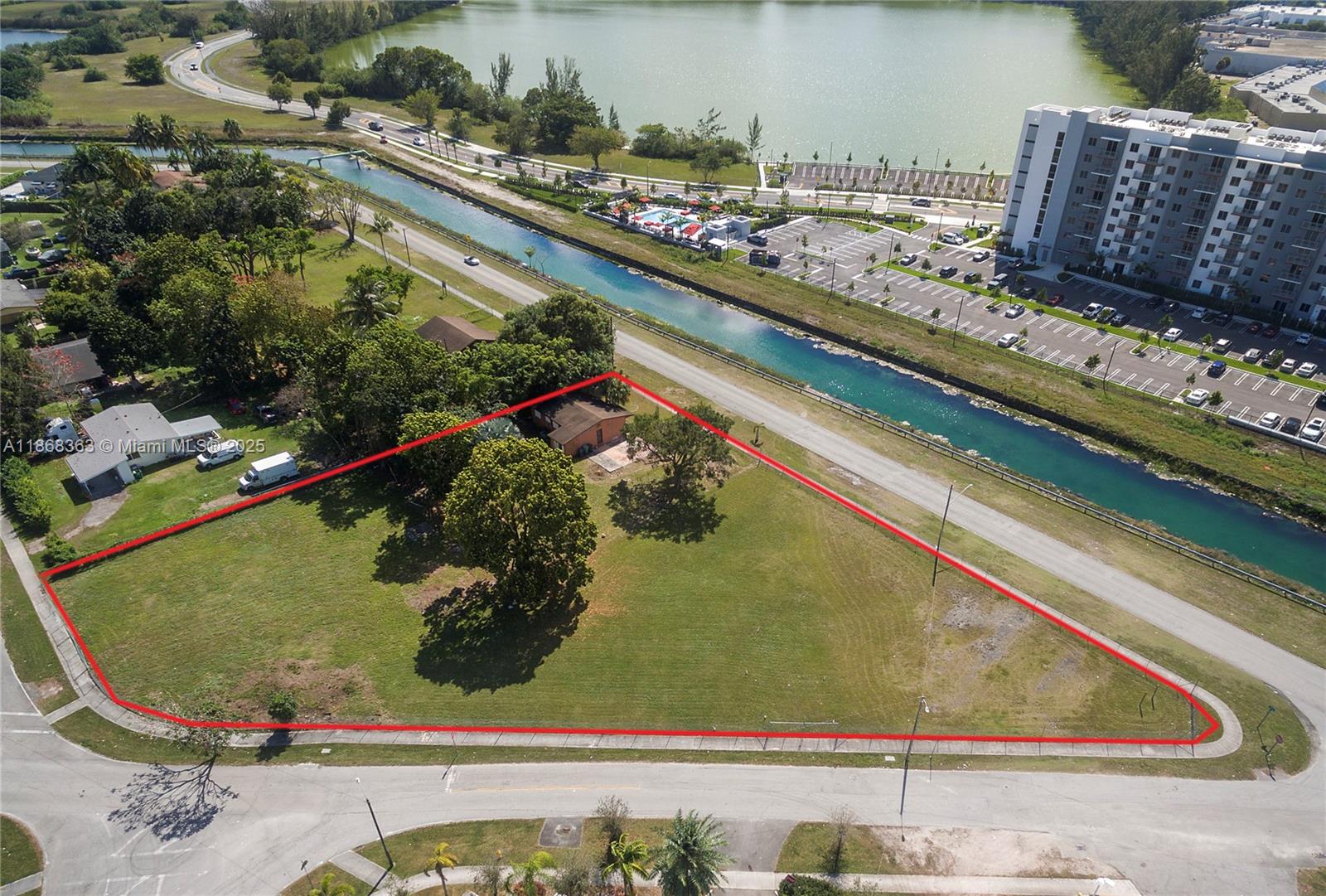 NARANJA PARK 2ND ADDN - Land