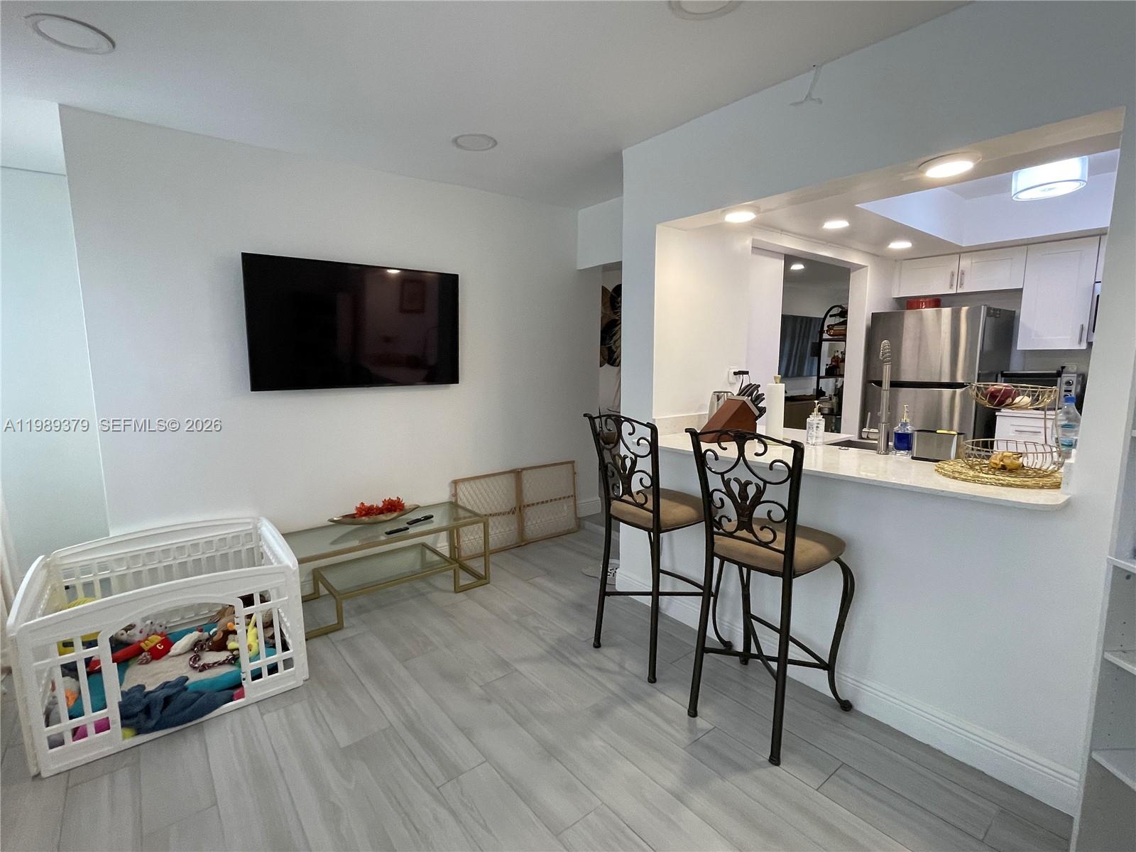 MAINLANDS OF TAMARAC LAKE - Residential