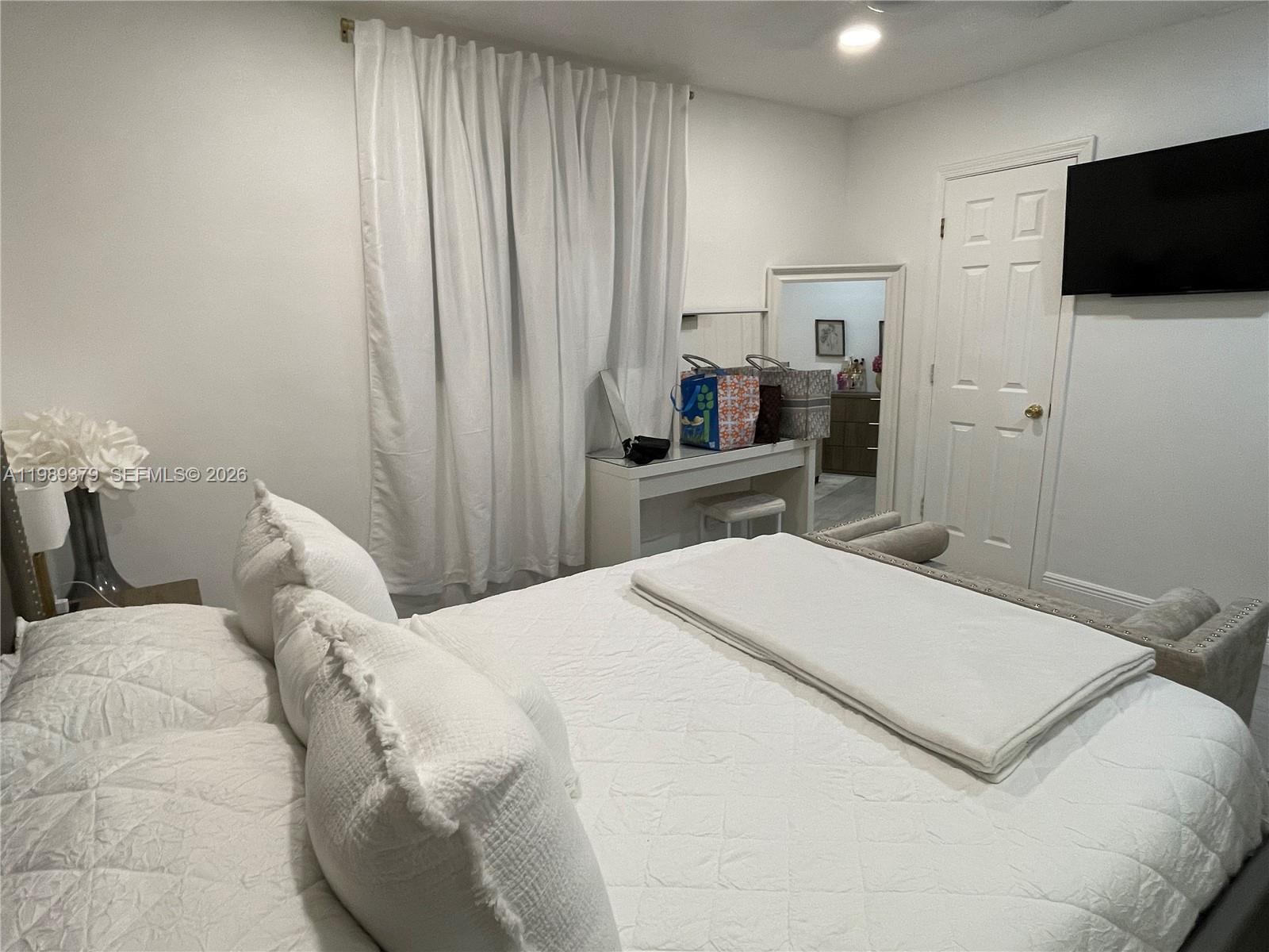 MAINLANDS OF TAMARAC LAKE - Residential