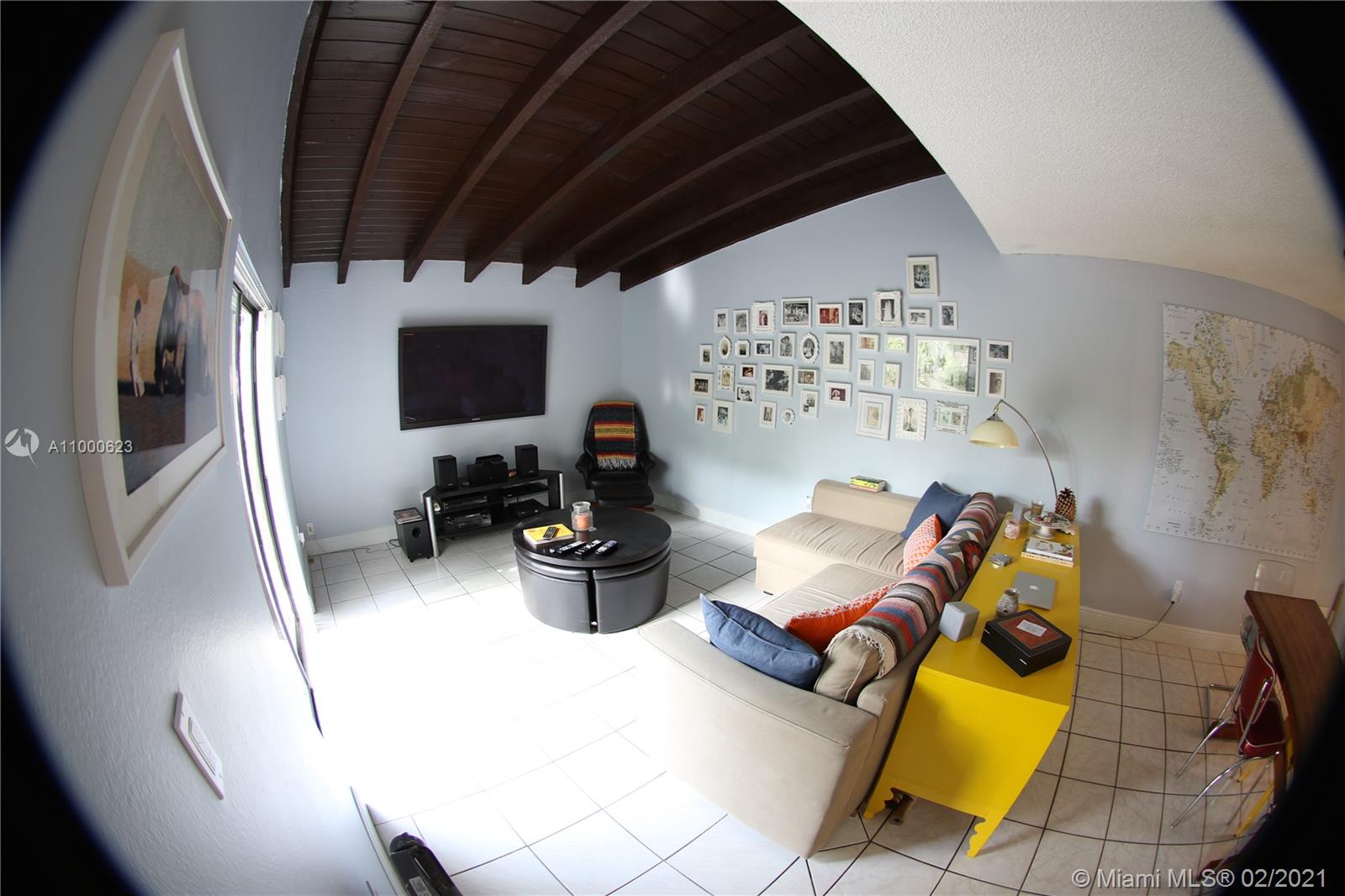 SNAPPER CREEK TOWNHOUSES - Residential Lease