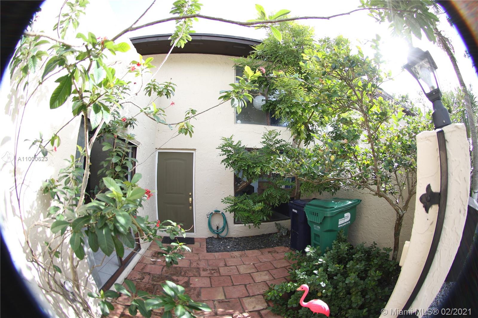 SNAPPER CREEK TOWNHOUSES - Residential Lease