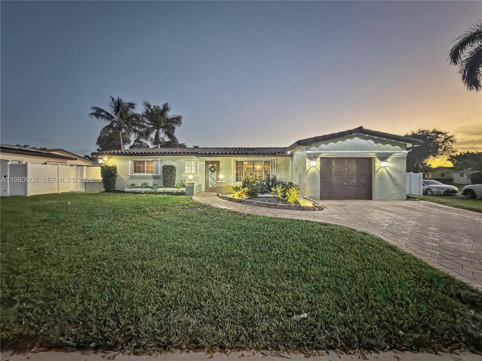 PEMBROKE LAKES SEC 2 - Residential