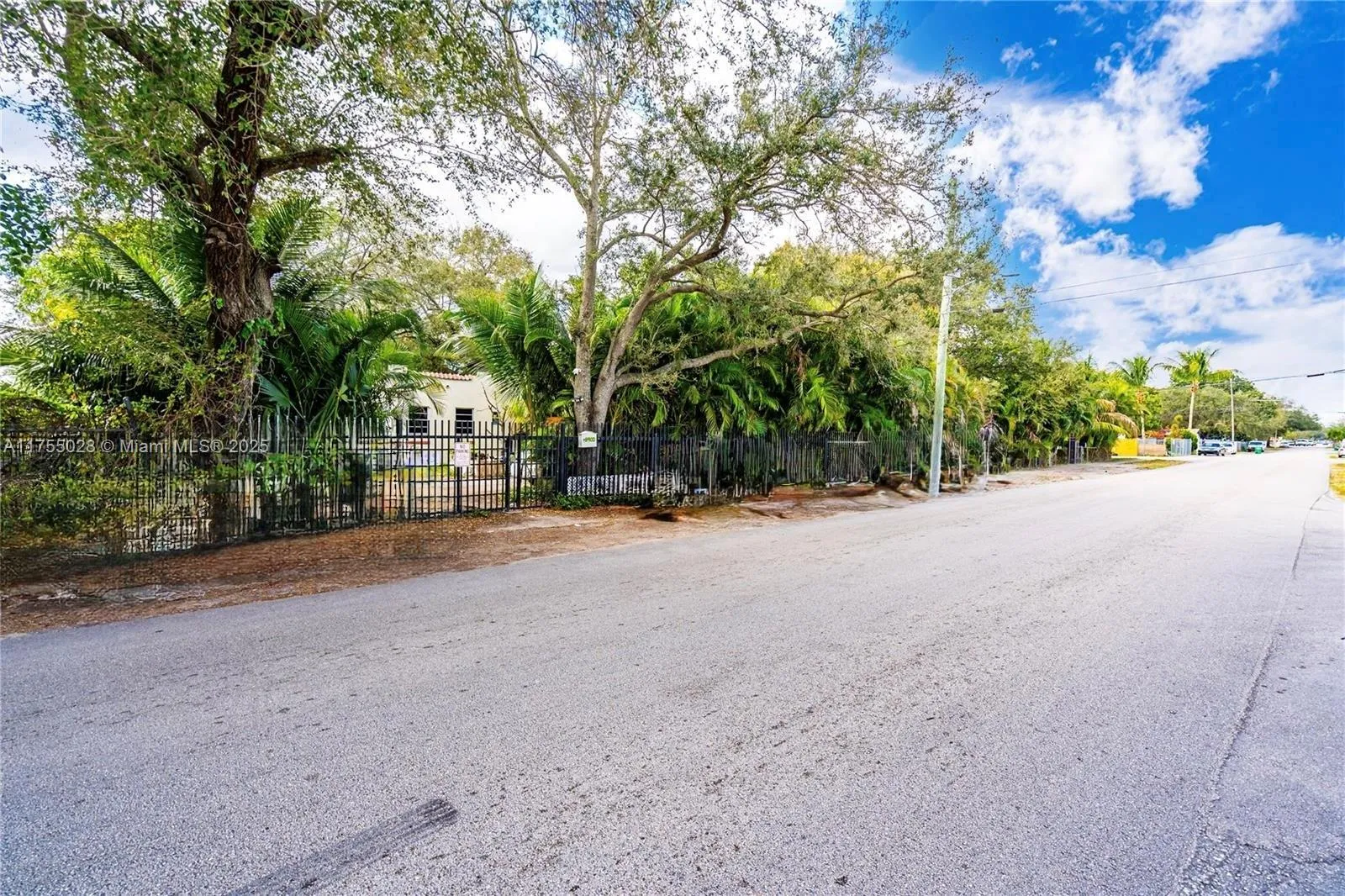 Miami, Florida 33147, United States, 2 Bedrooms Bedrooms, ,2 BathroomsBathrooms,Residential,Active,80617