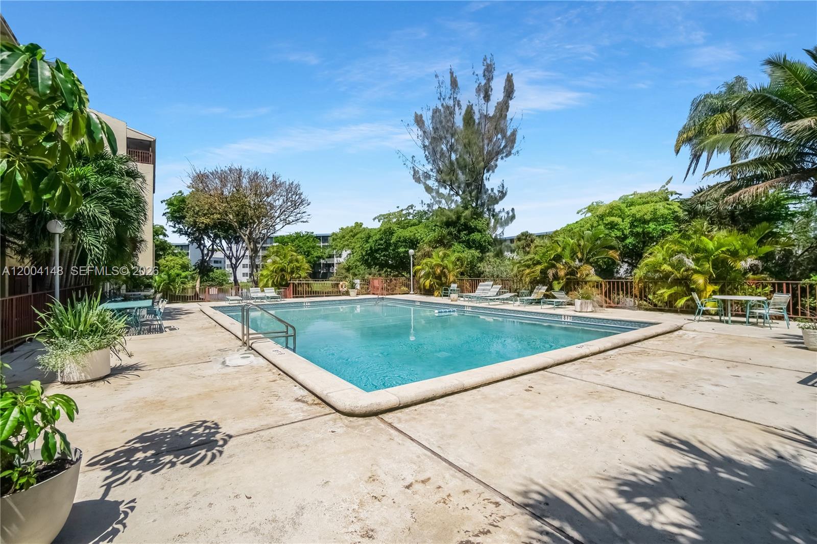 FERNWOODS CONDO NO 1 - Residential