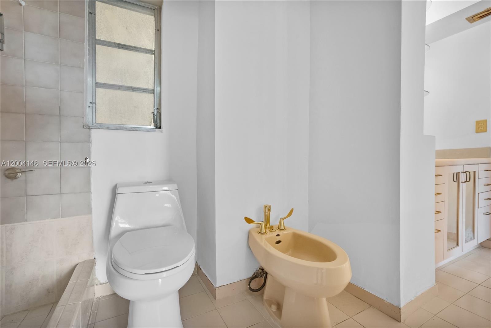 FERNWOODS CONDO NO 1 - Residential