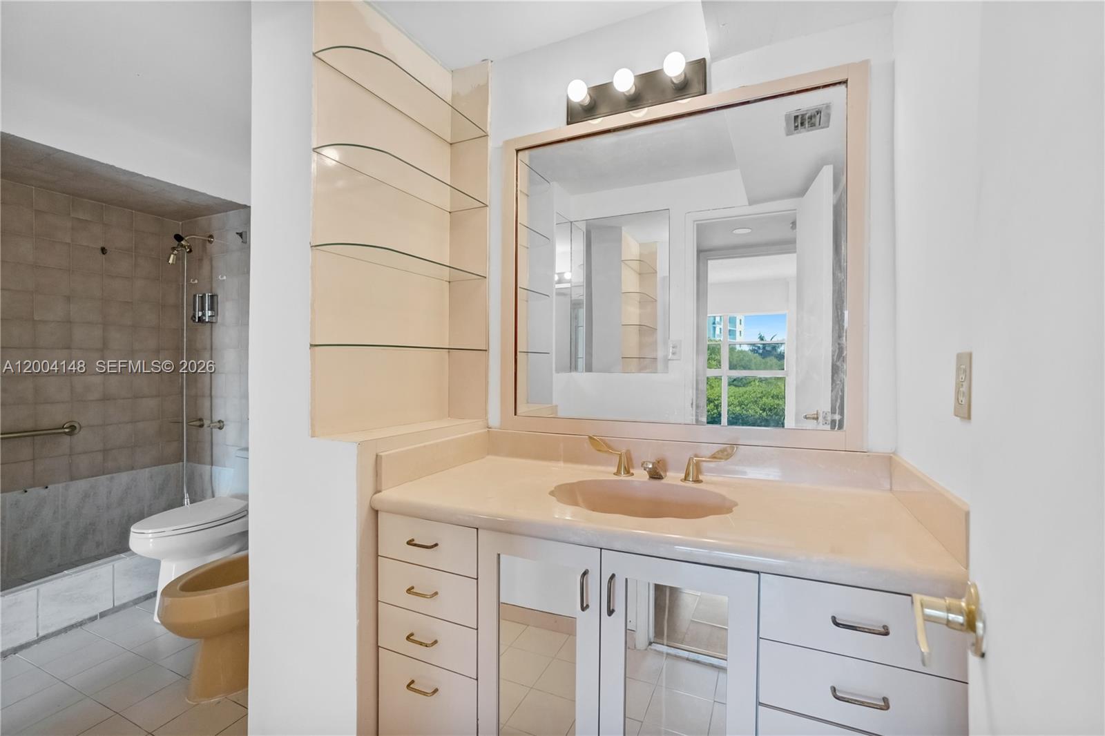 FERNWOODS CONDO NO 1 - Residential