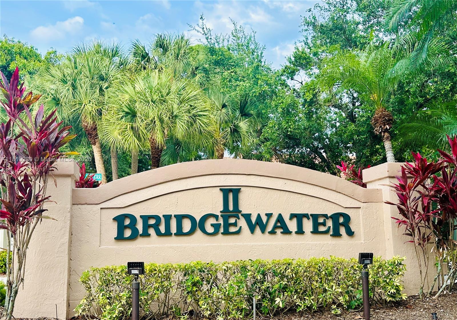Address Not Disclosed, Plantation, Miami-Dade County, Florida - 5 Bedrooms  
3 Bathrooms - 