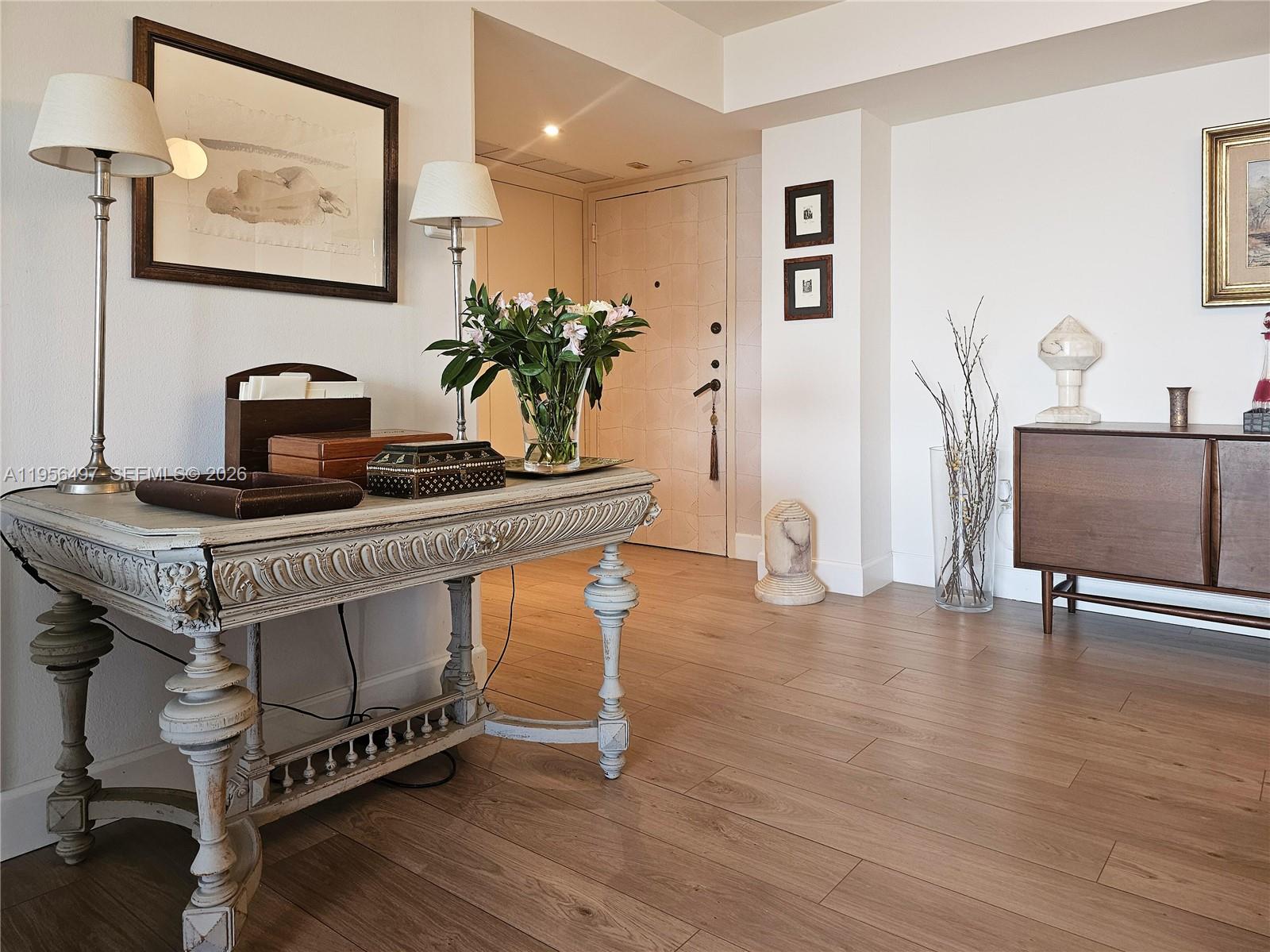 BRICKELL BAY CLUB CONDO - Residential