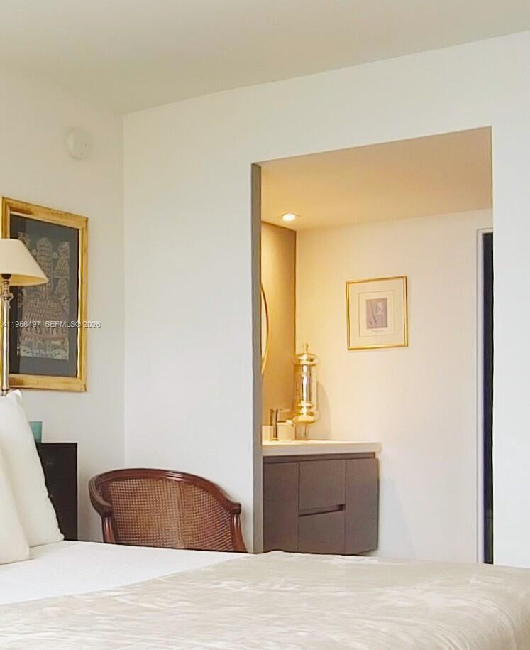 BRICKELL BAY CLUB CONDO - Residential