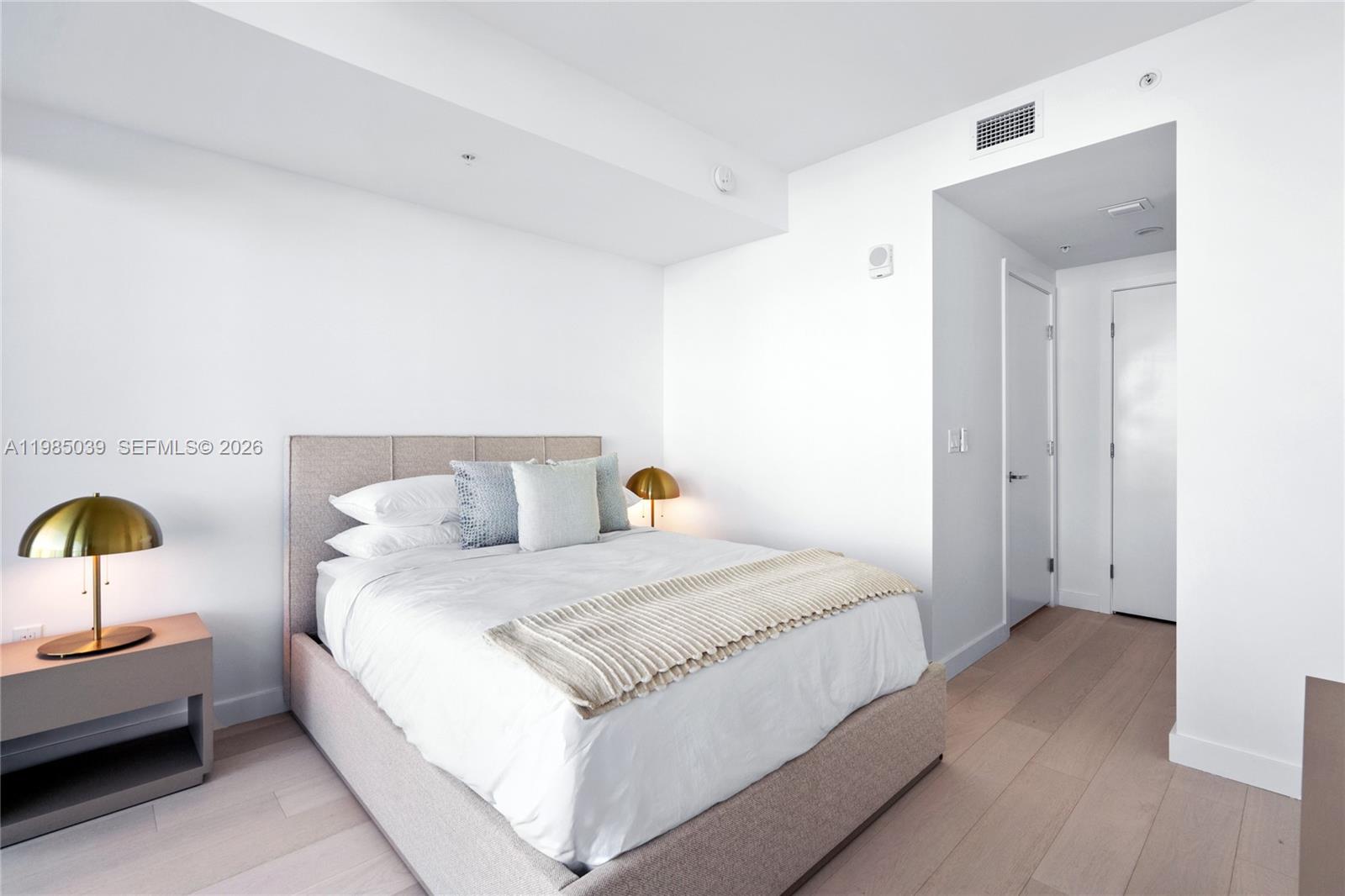 BAY HARBOR ISLAND - Residential Lease