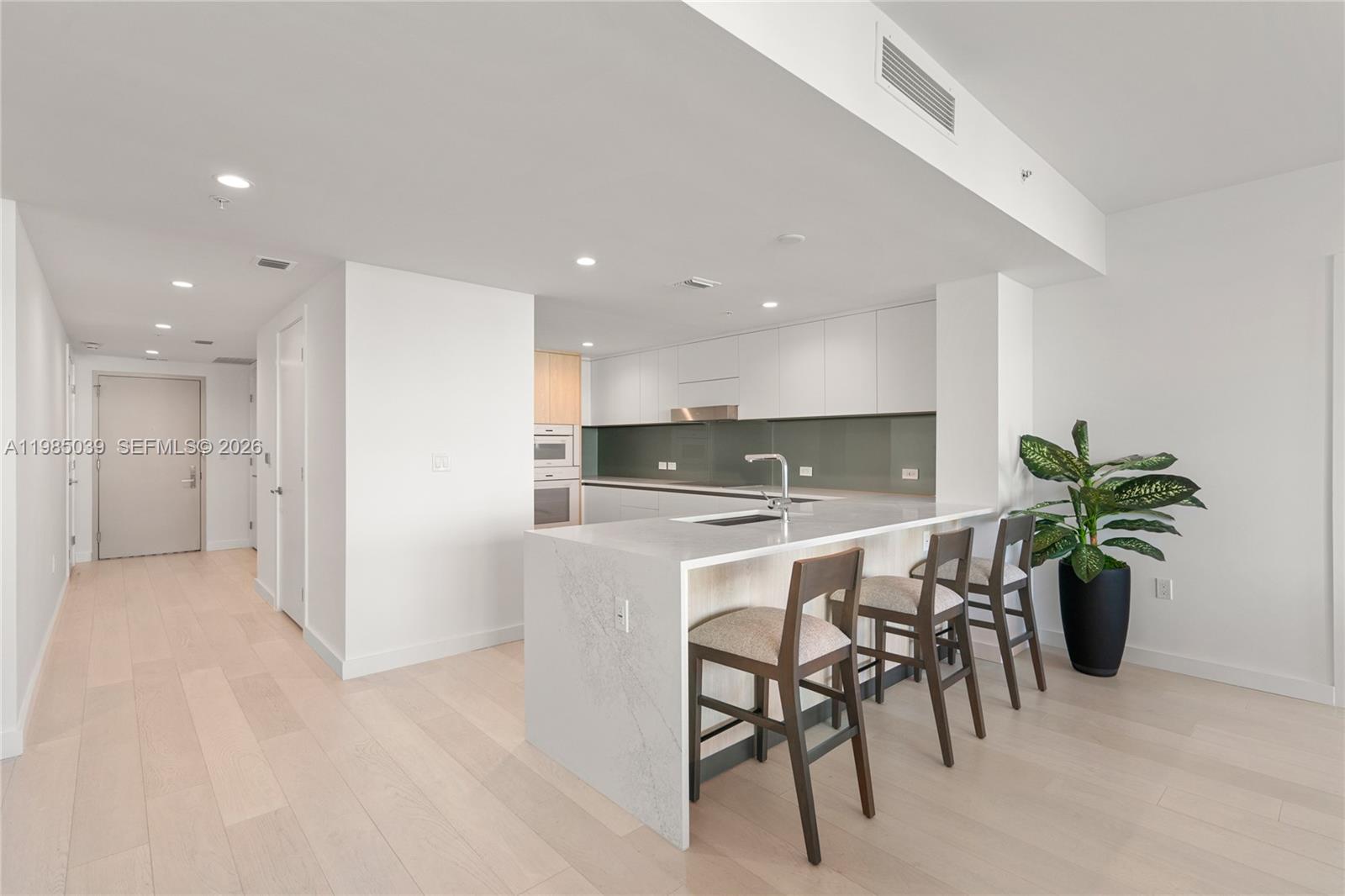 BAY HARBOR ISLAND - Residential Lease