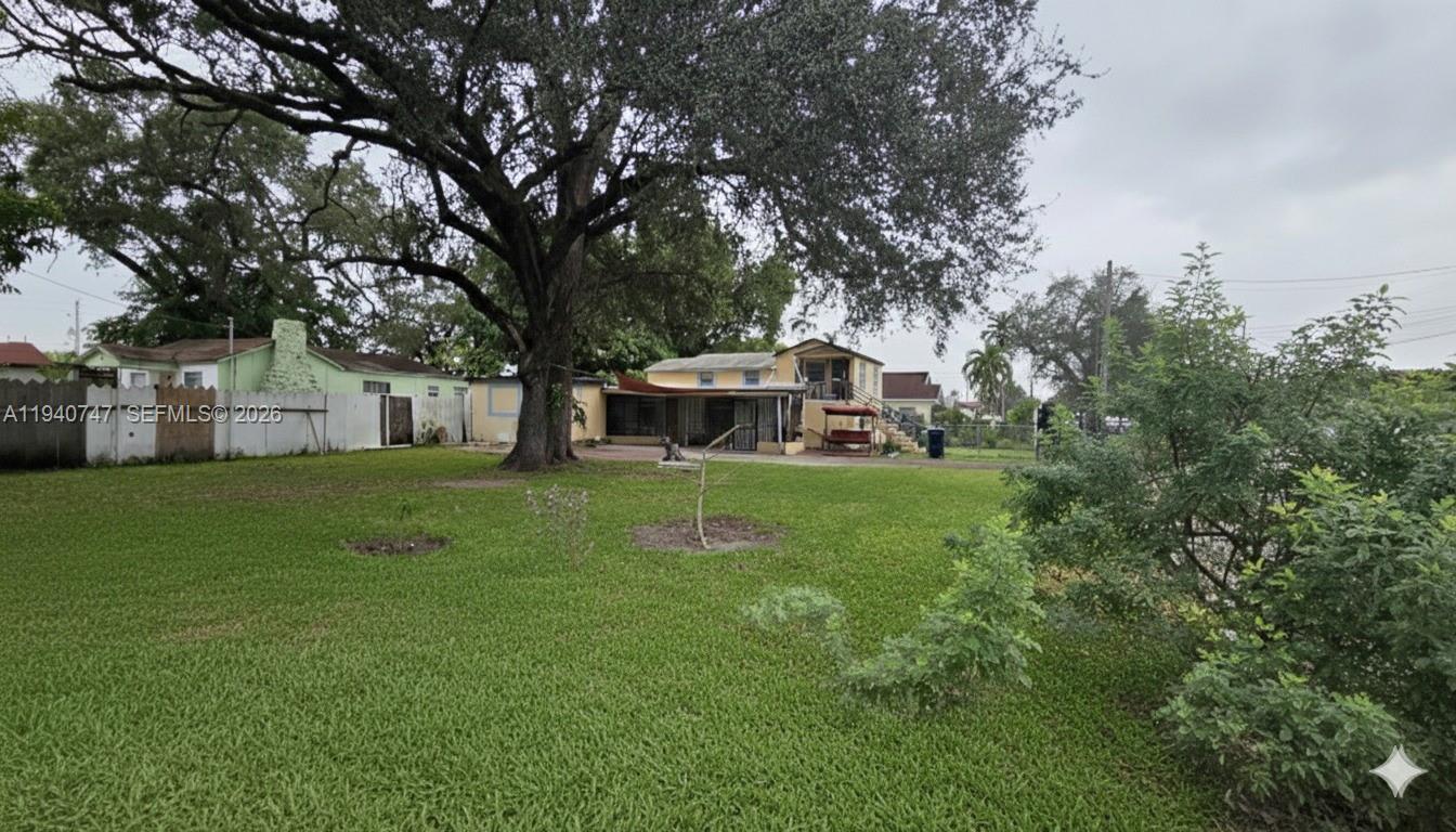 MELROSE HEIGHTS 3RD SEC - Residential