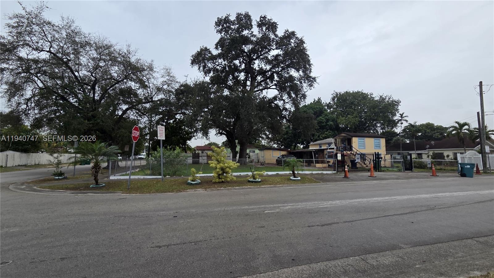 MELROSE HEIGHTS 3RD SEC - Residential