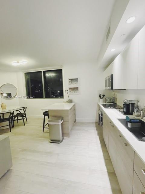 121 NE 34th St 1409