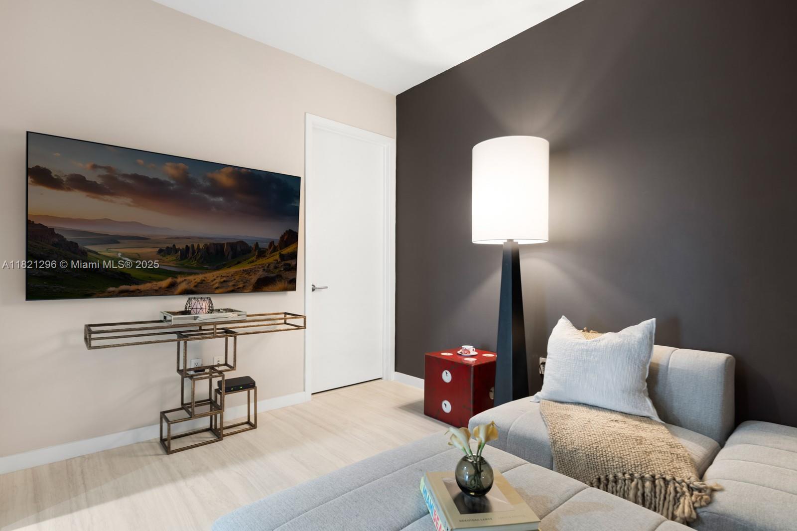 PARAMOUNT MIAMI WORLDCENT - Residential