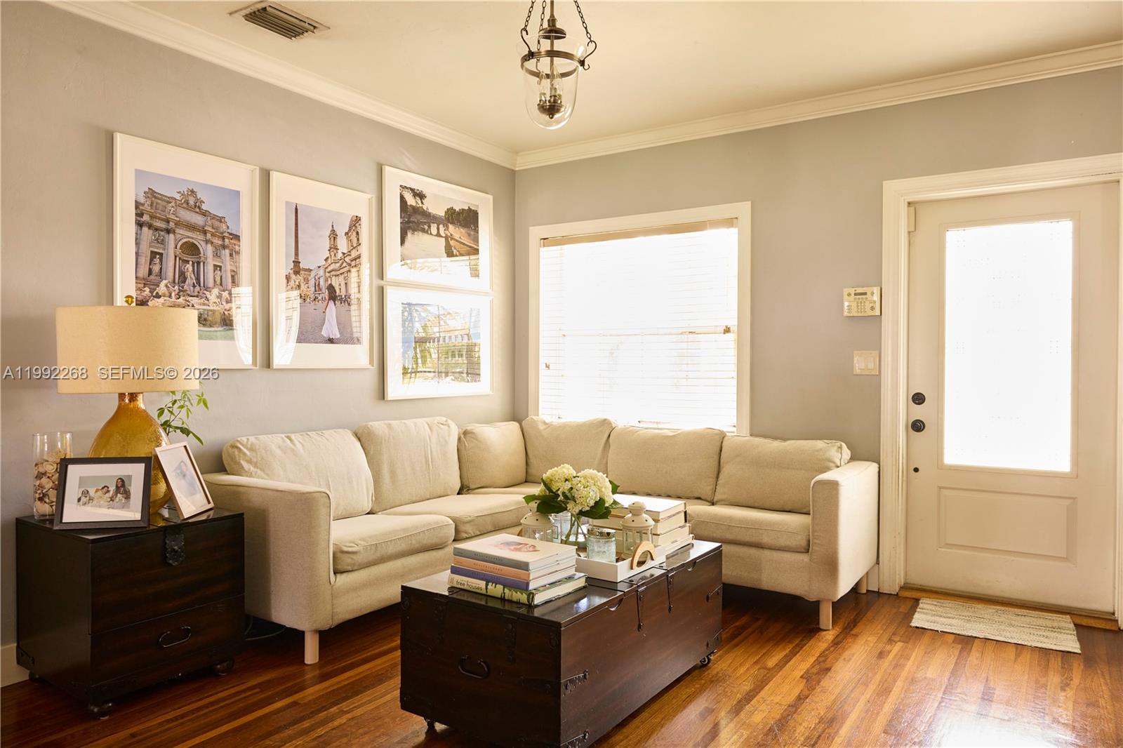 5755 Devonshire Blvd 5755