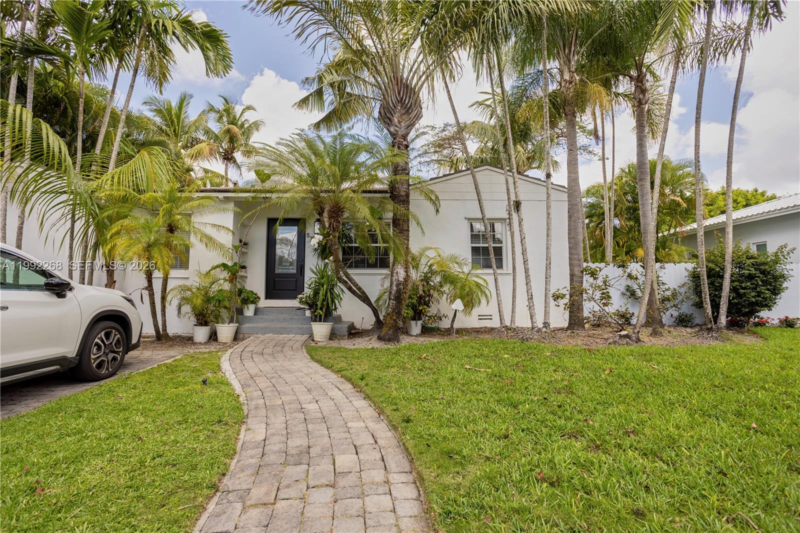 5755 Devonshire Blvd 5755