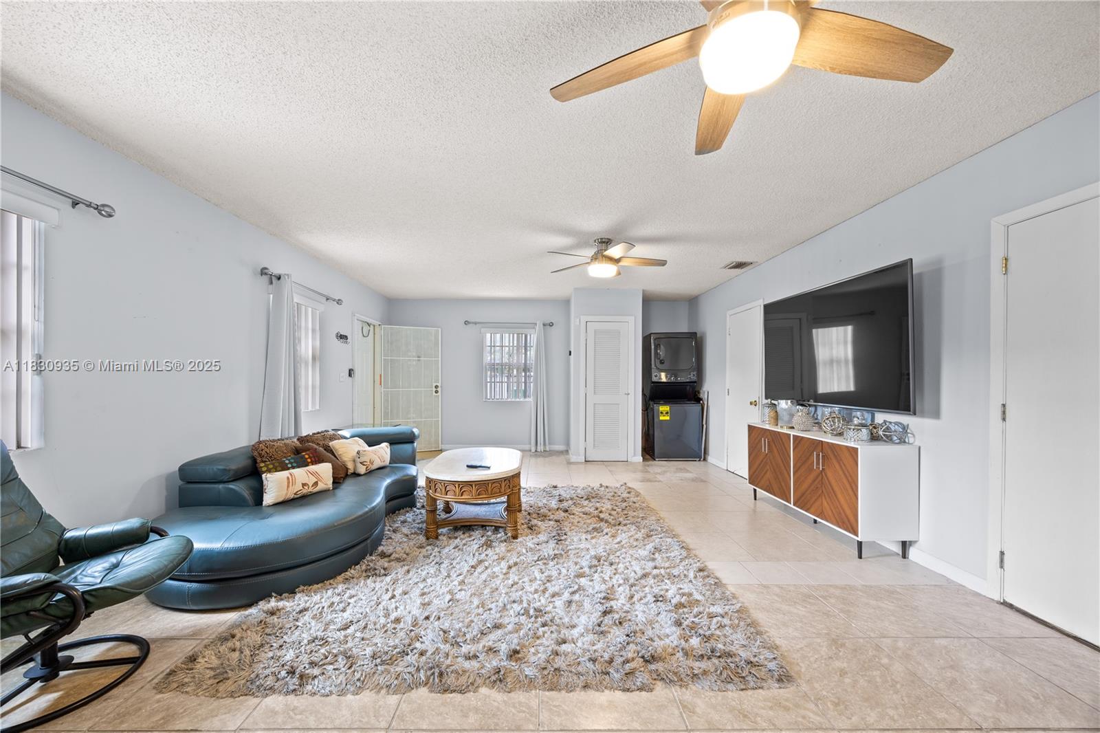 600 NW 99th St