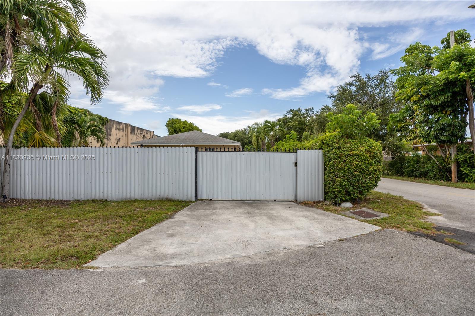 1ST ADDN TO PINEWOOD PARK - Residential