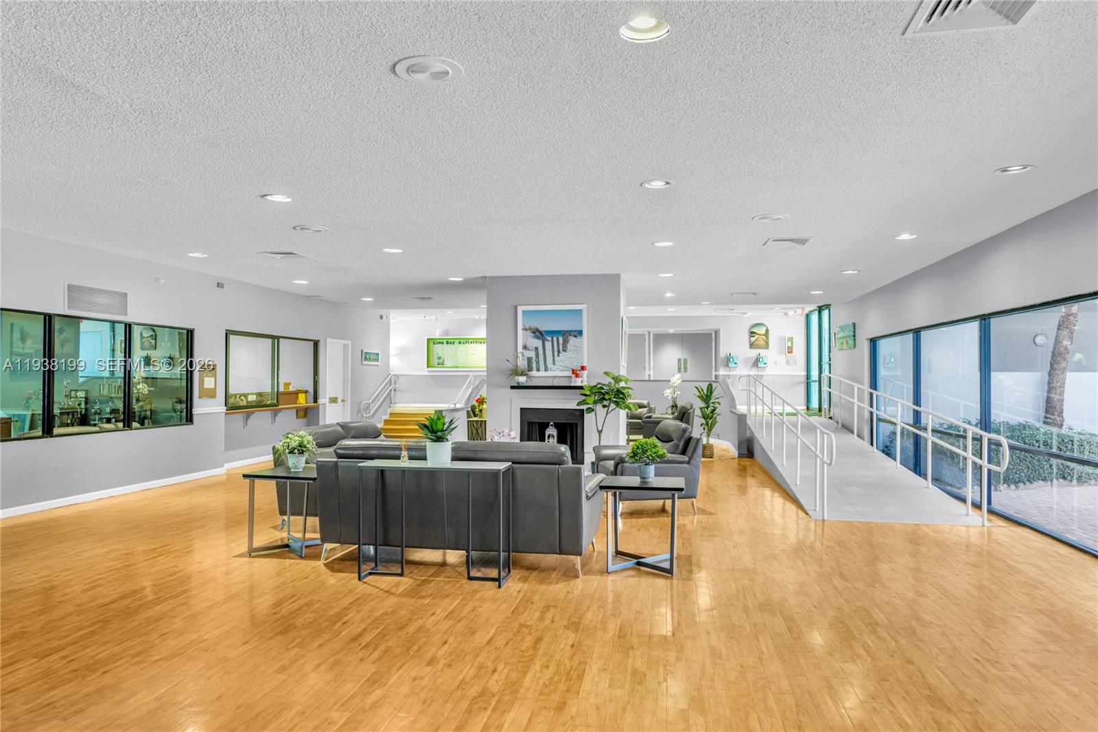 LIME BAY CONDOMINIUM 5 - Residential