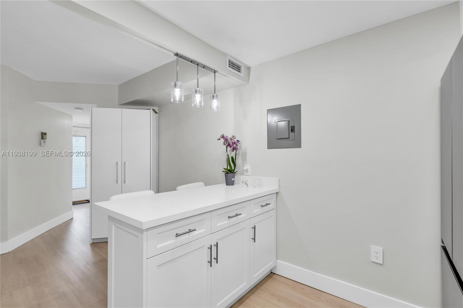 LIME BAY CONDOMINIUM 5 - Residential