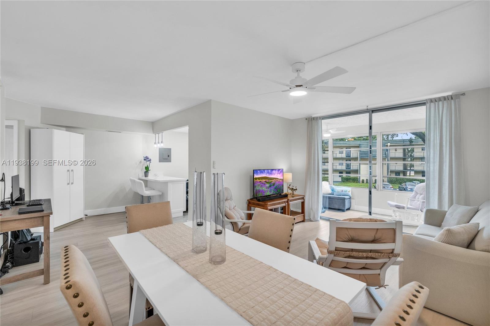 LIME BAY CONDOMINIUM 5 - Residential