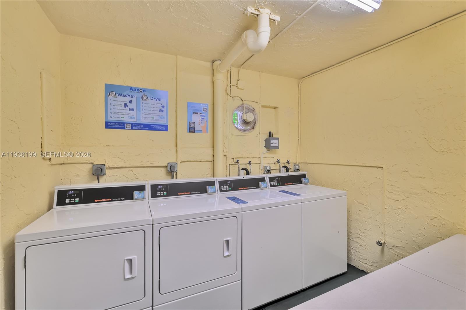 LIME BAY CONDOMINIUM 5 - Residential