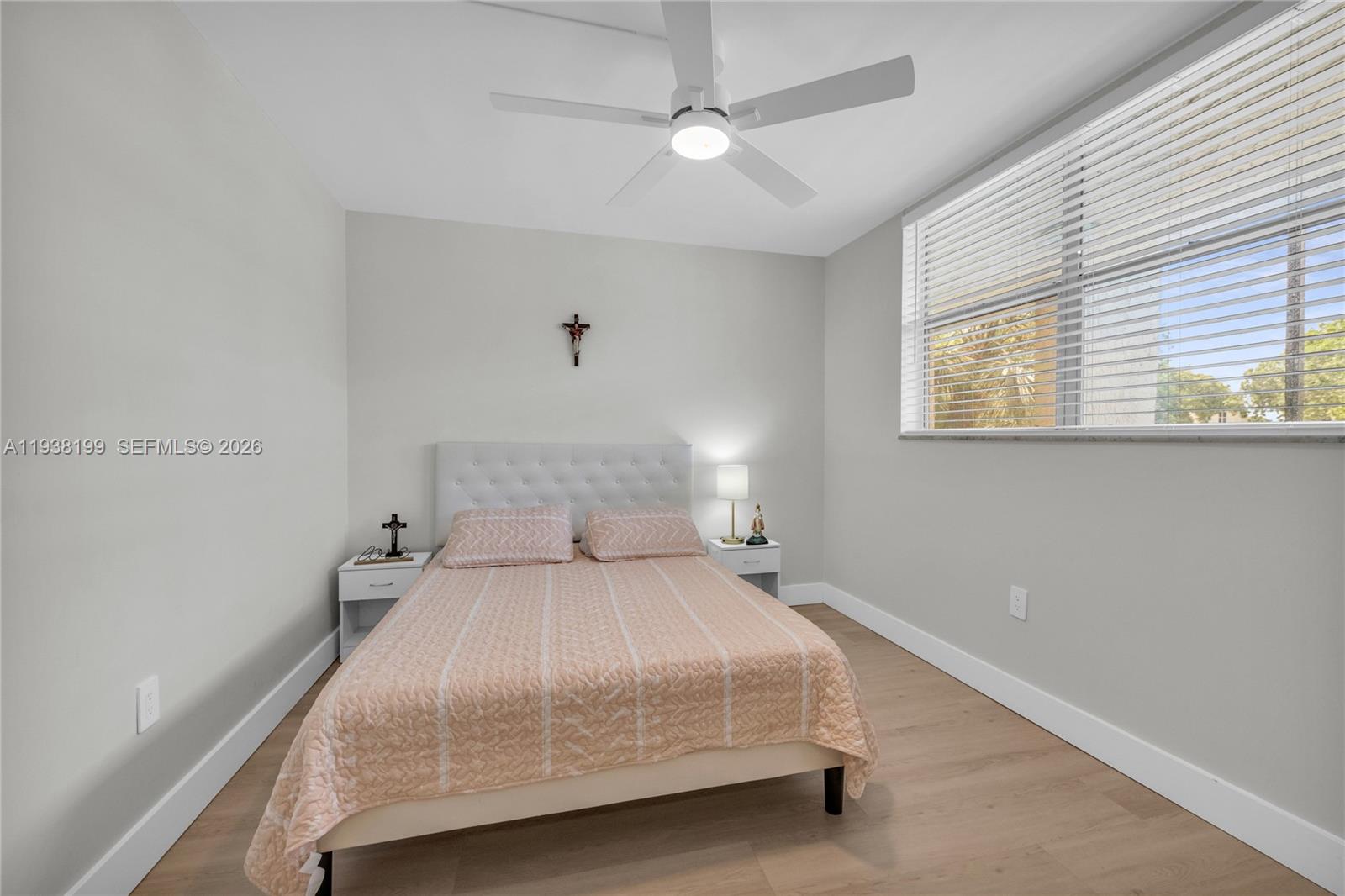 LIME BAY CONDOMINIUM 5 - Residential