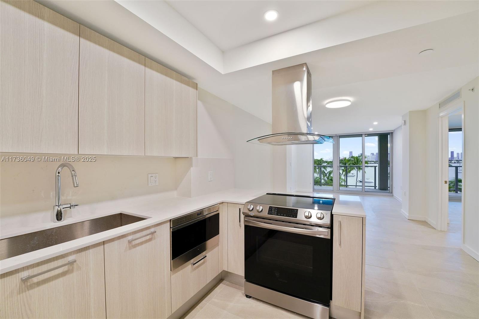 1500 Bay Rd N-0305