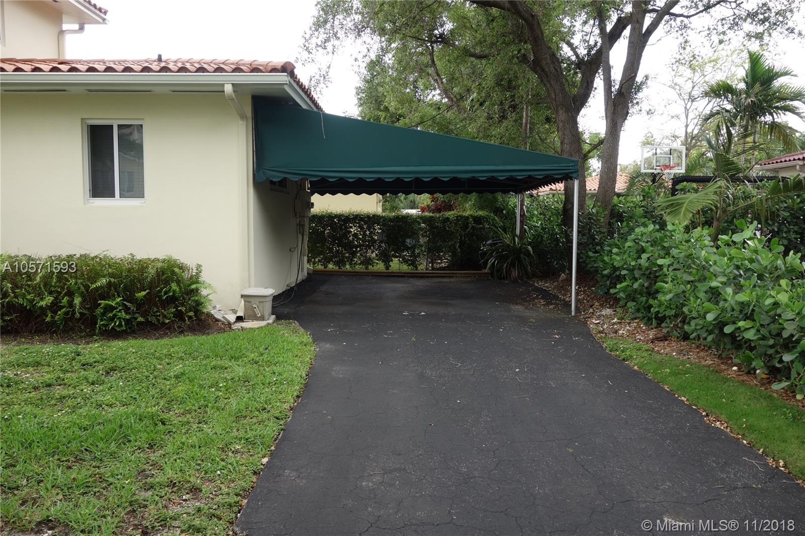 CORAL GABLES BILTMORE SEC - Residential Lease