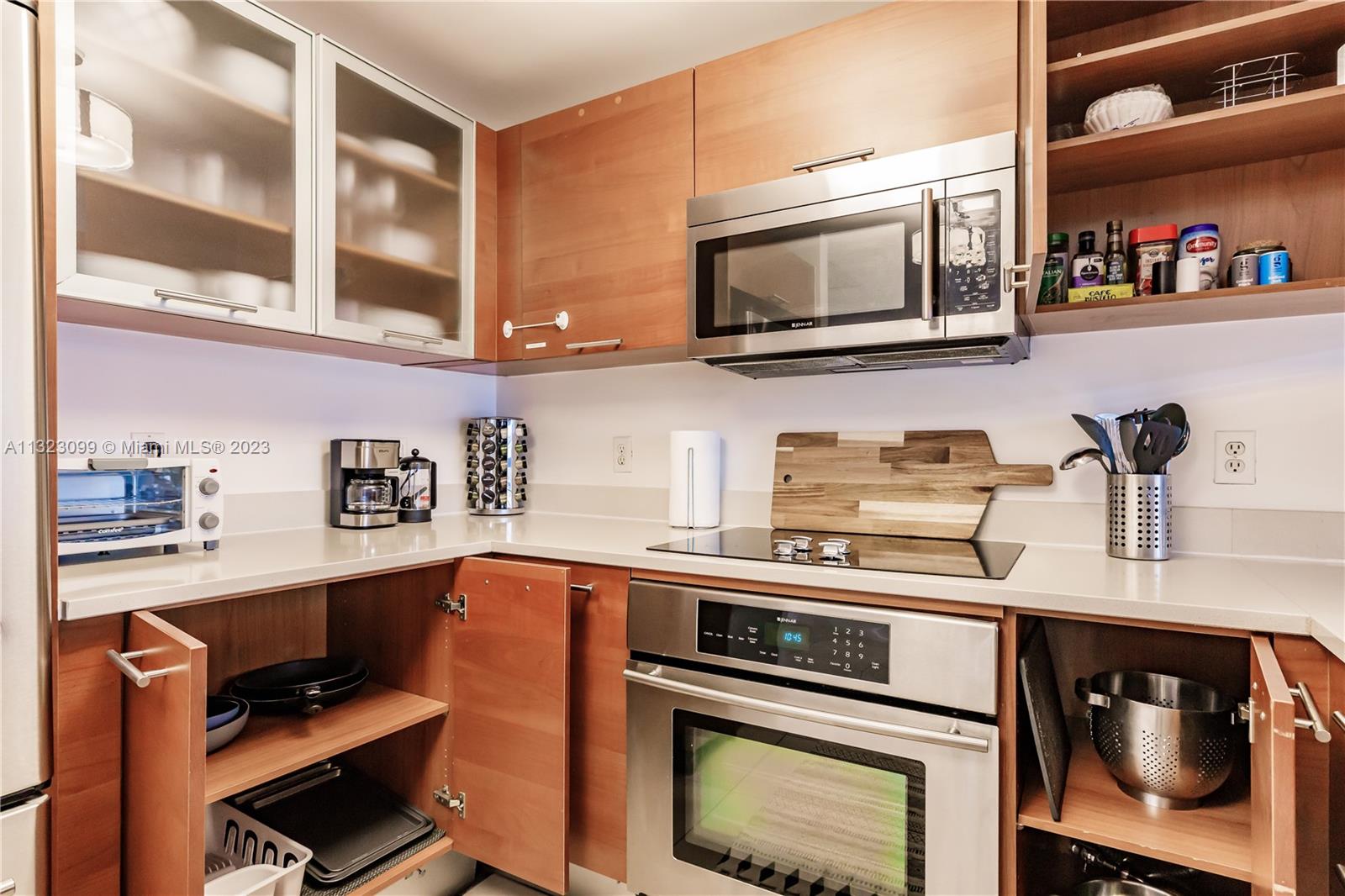 MIDBLOCK MIAMI CONDO - Residential