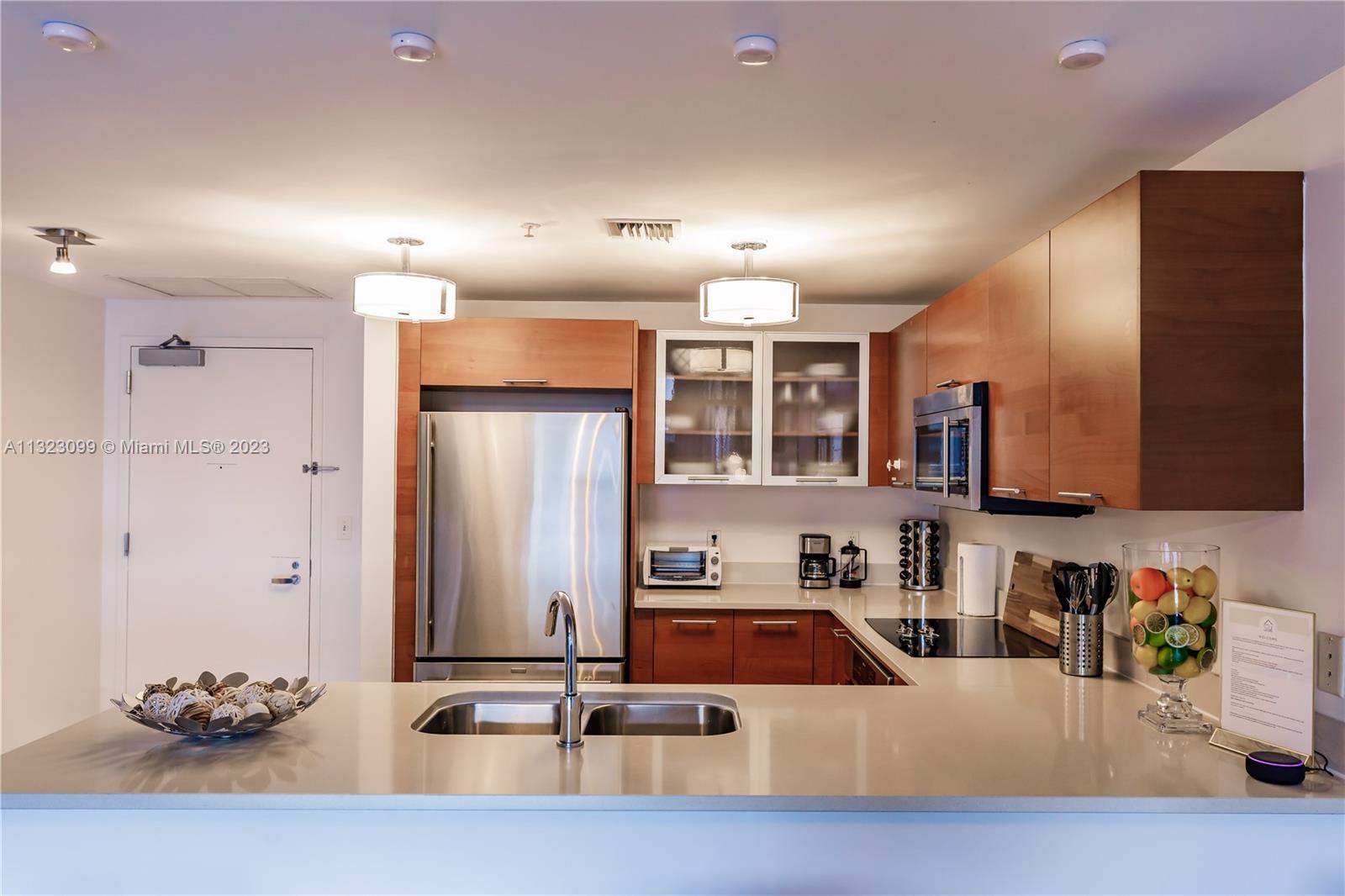 MIDBLOCK MIAMI CONDO - Residential