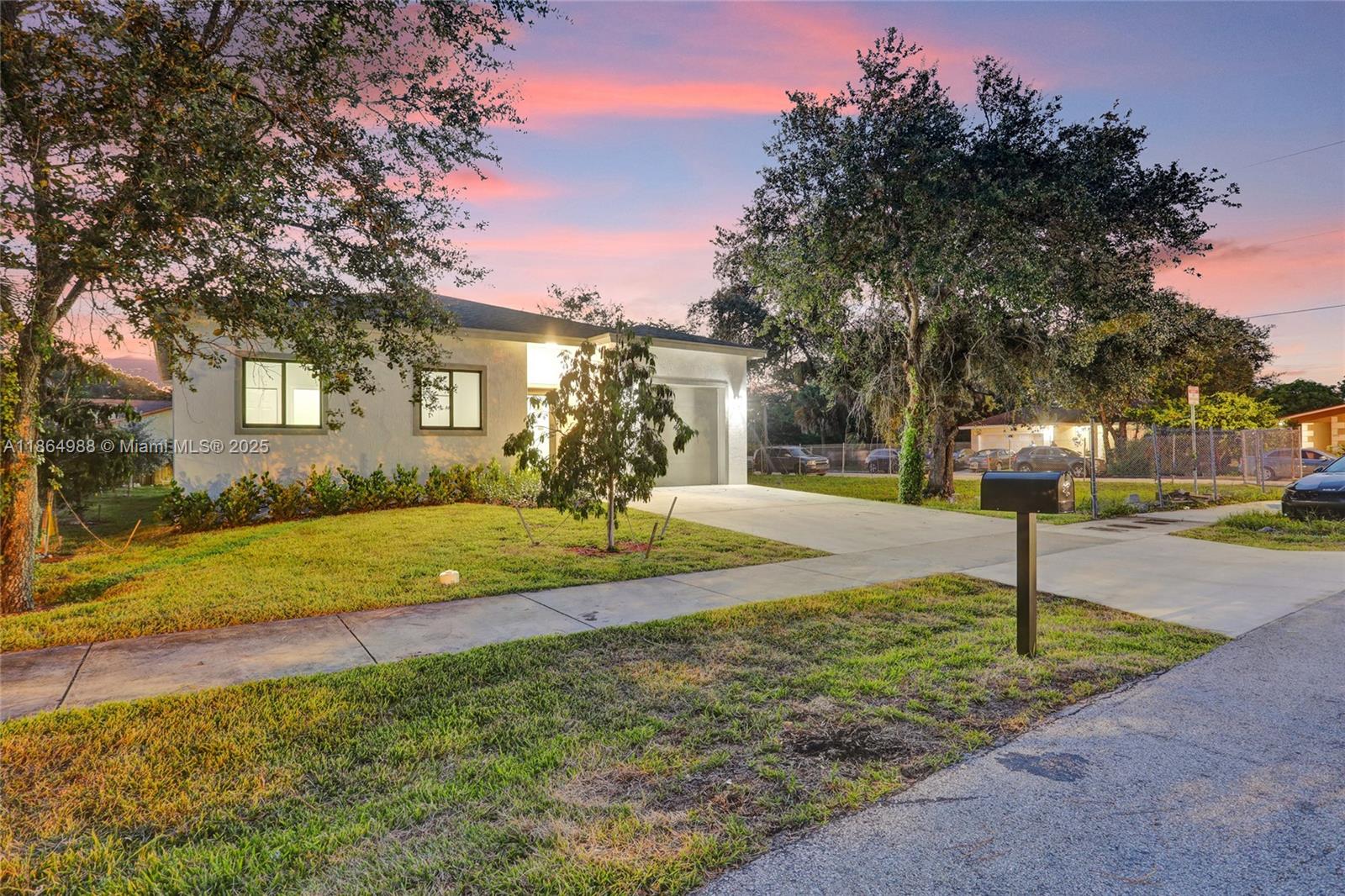 871 NW 27th Ter
