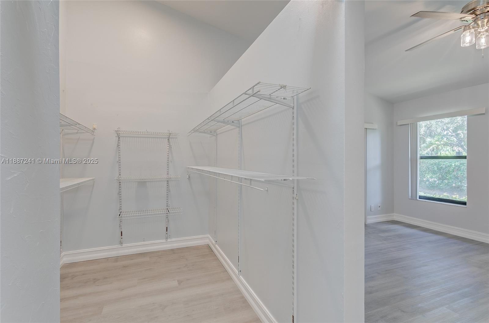 VILLAS OF GLENGARY - Residential Lease