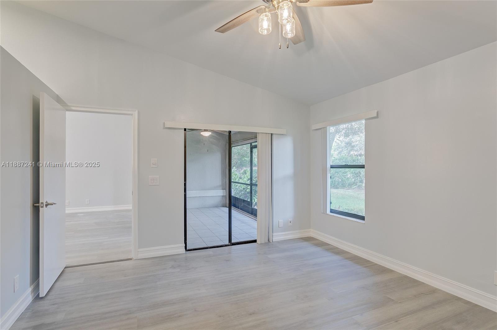 VILLAS OF GLENGARY - Residential Lease