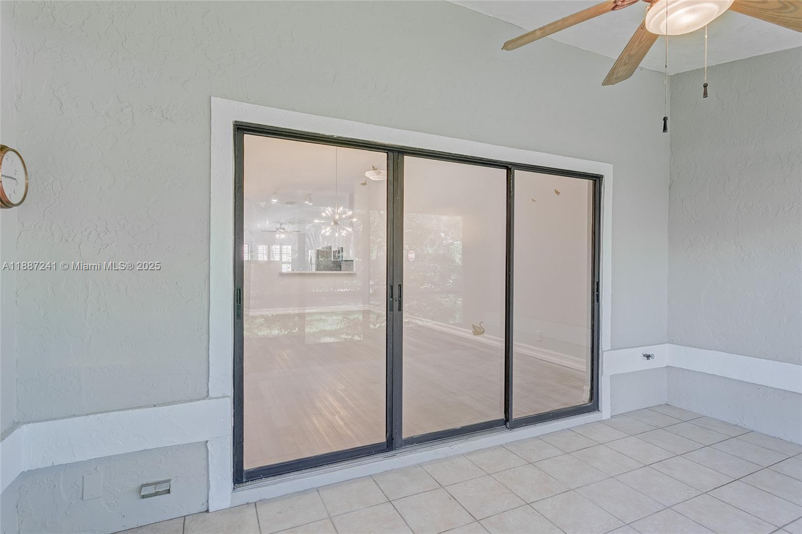 VILLAS OF GLENGARY - Residential Lease