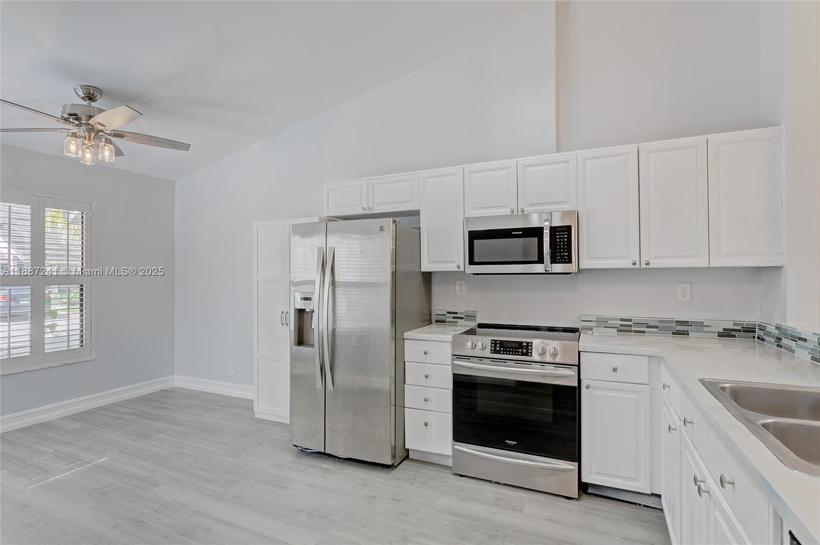 VILLAS OF GLENGARY - Residential Lease