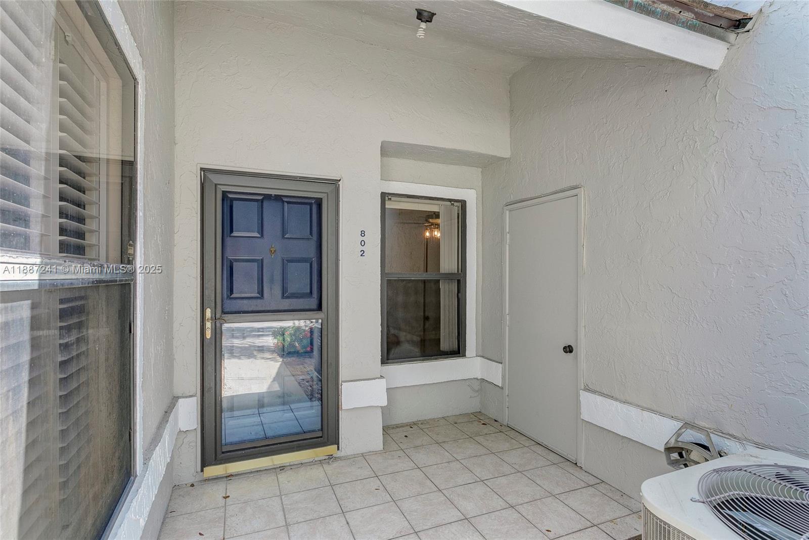 VILLAS OF GLENGARY - Residential Lease