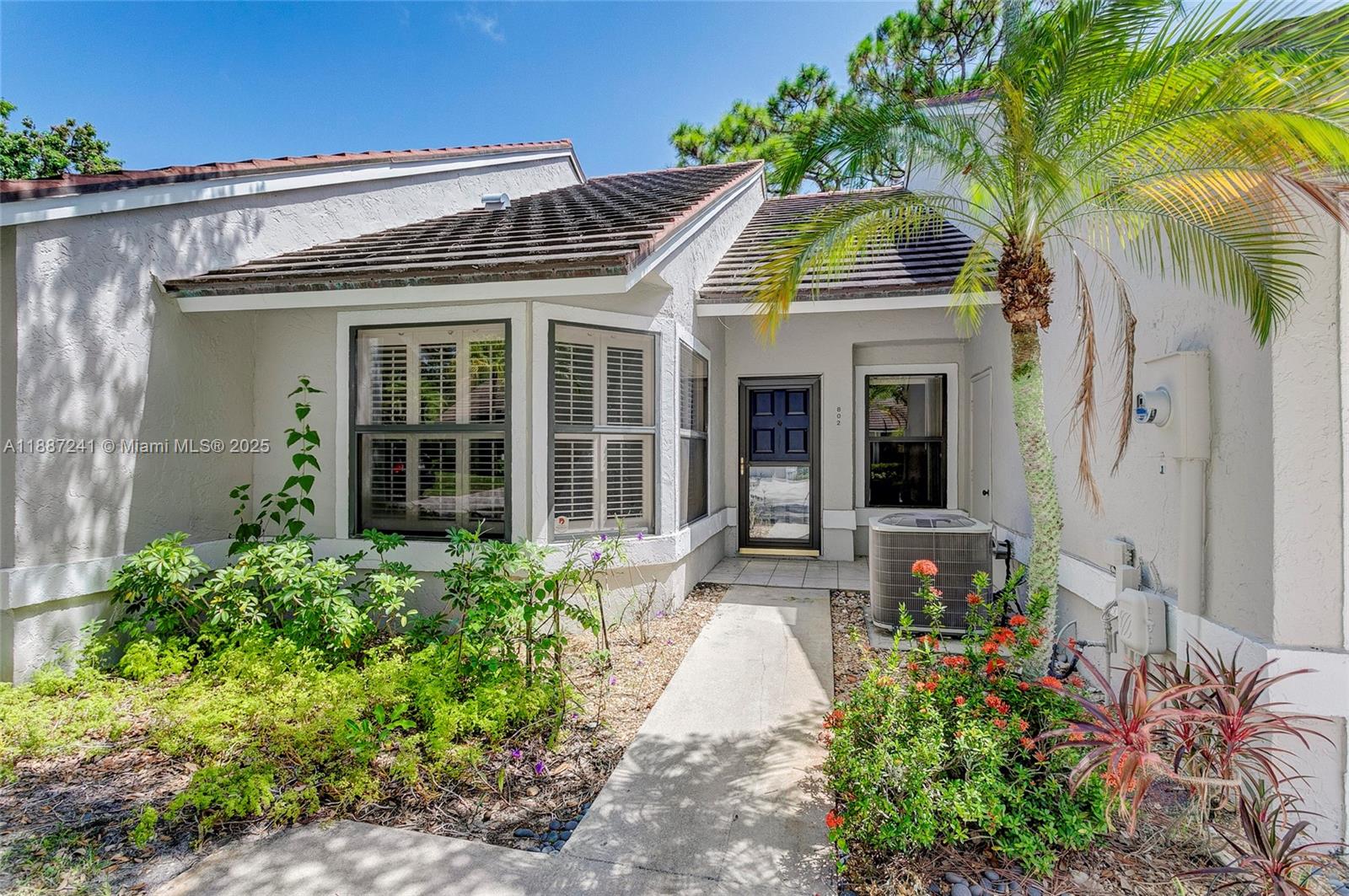 VILLAS OF GLENGARY - Residential Lease