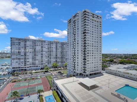2750 NE 183rd St 312