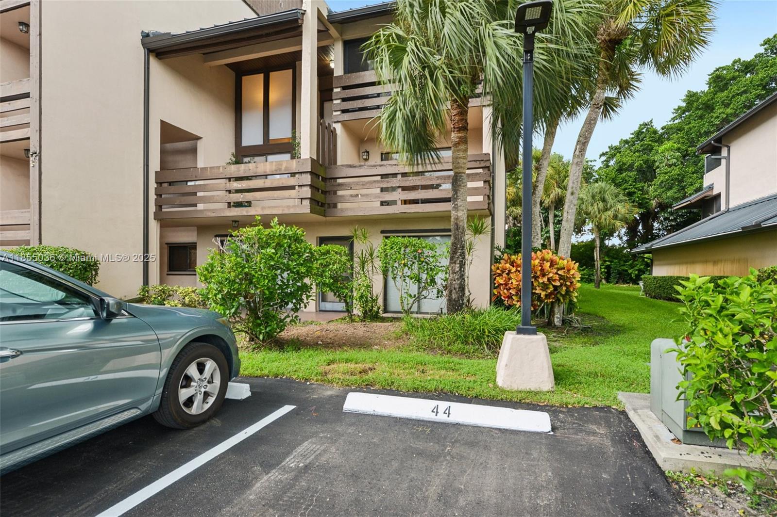 FOUNTAINS OF JACARANDA CO - Residential