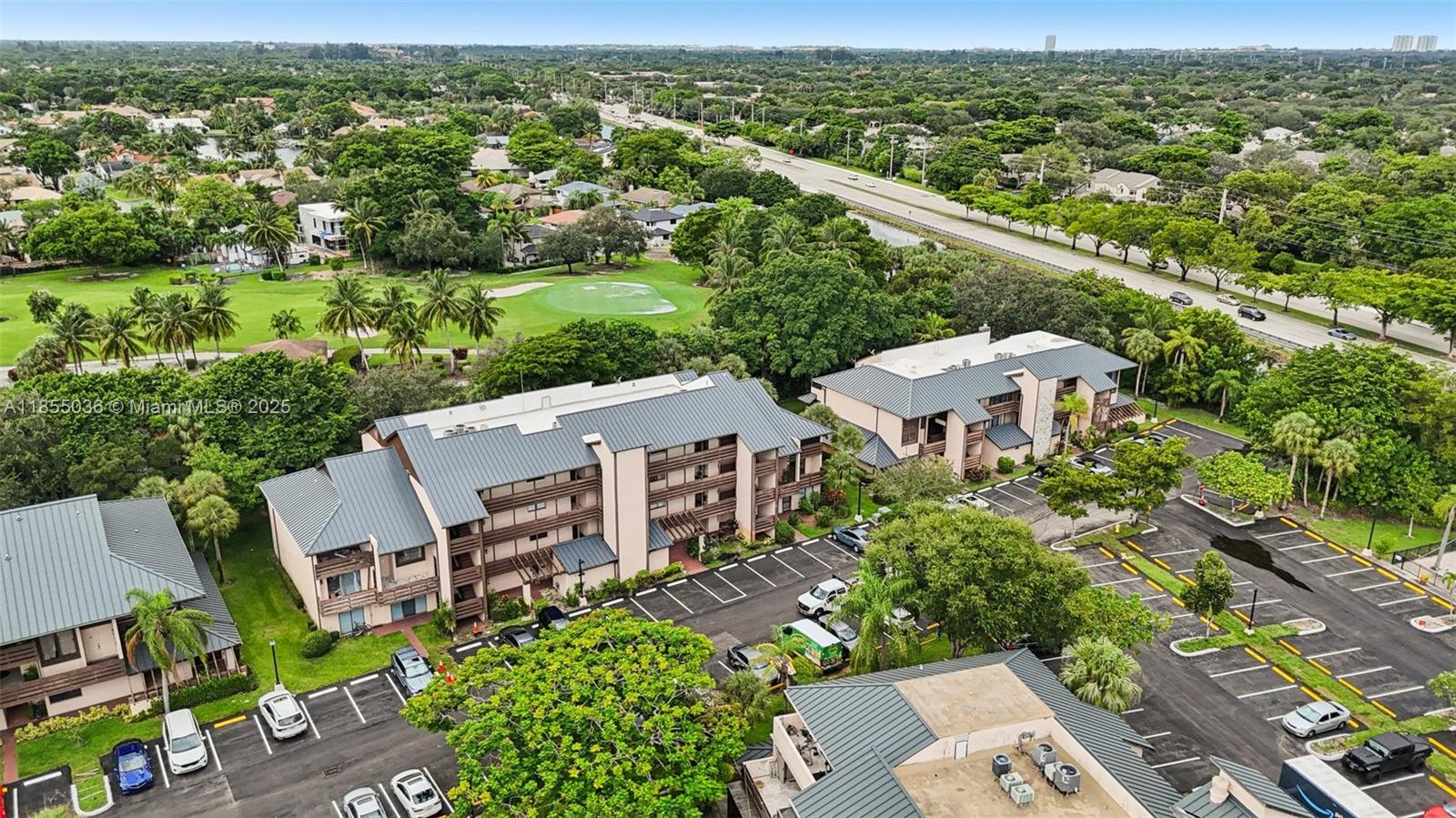 FOUNTAINS OF JACARANDA CO - Residential