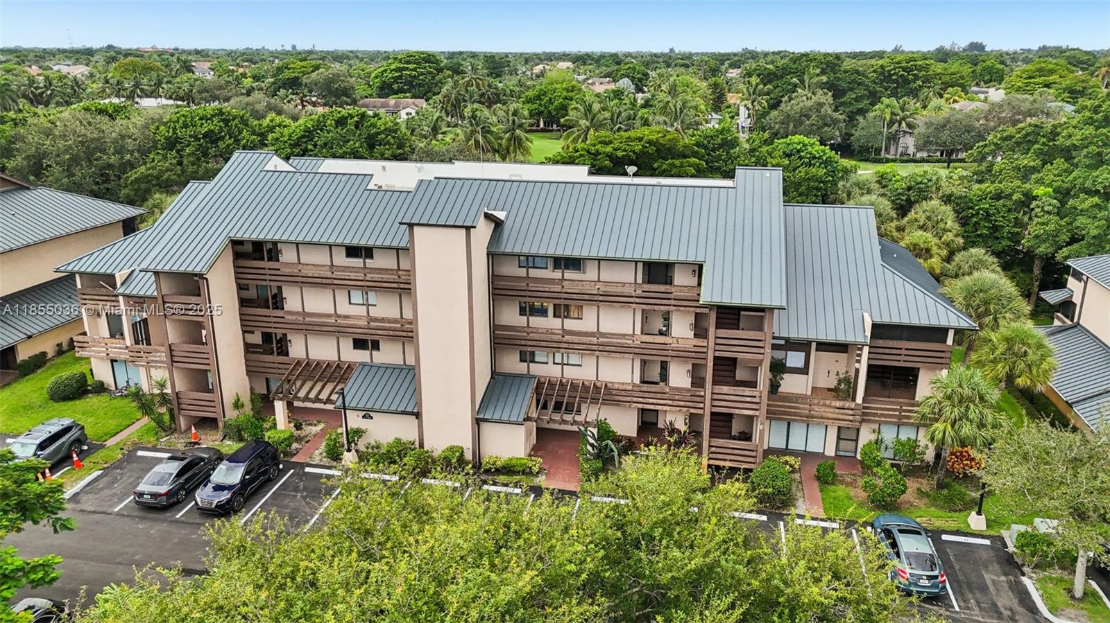 FOUNTAINS OF JACARANDA CO - Residential