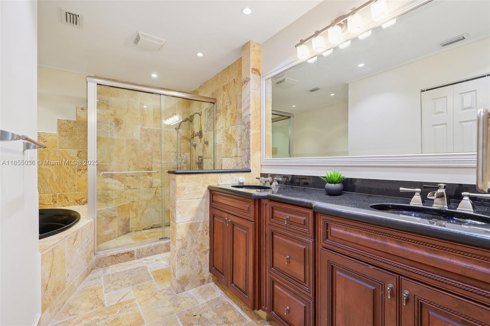FOUNTAINS OF JACARANDA CO - Residential