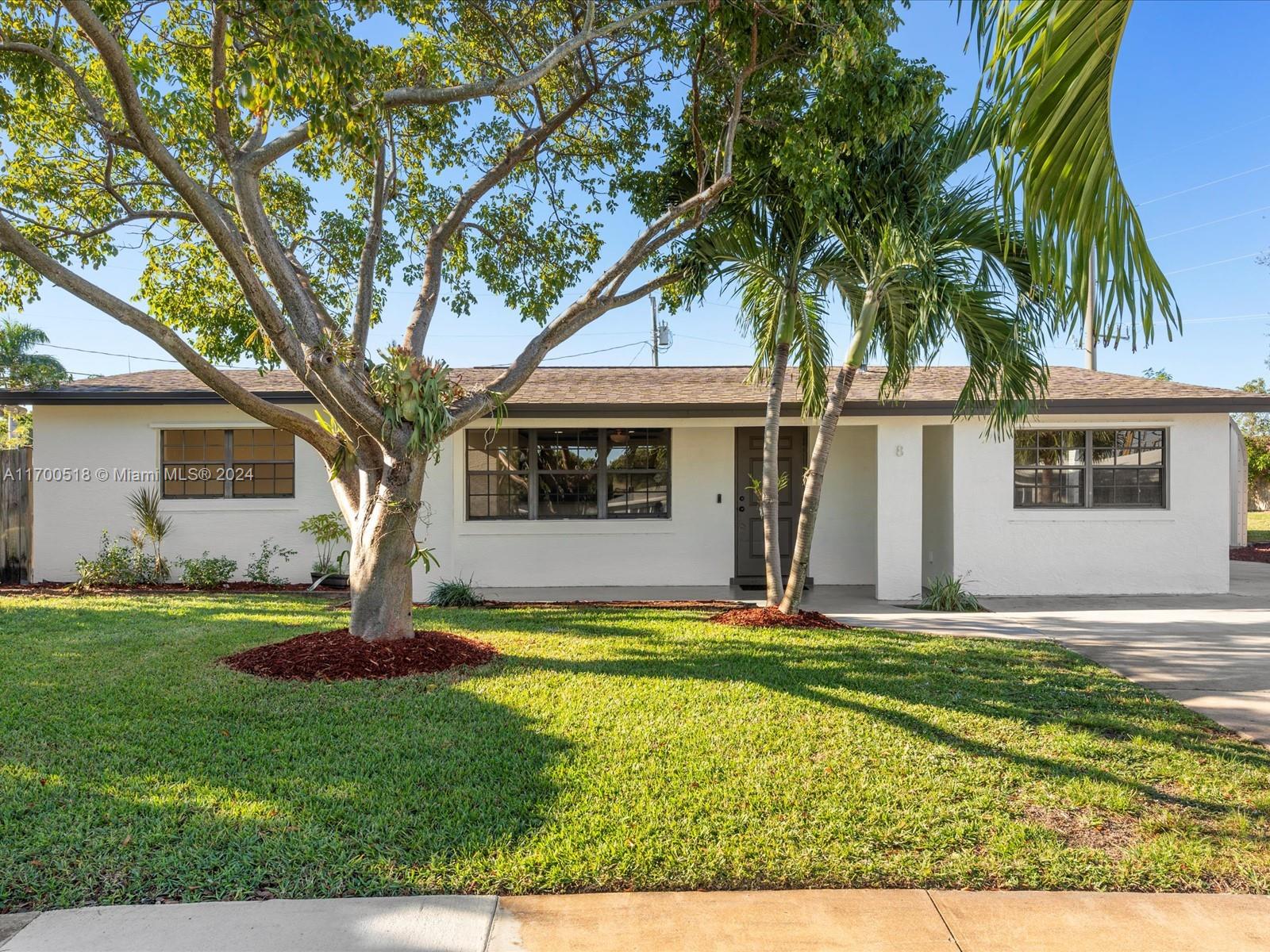 8 Sw 11th St, Deerfield Beach, Broward County, Florida - 4 Bedrooms  
3 Bathrooms - 