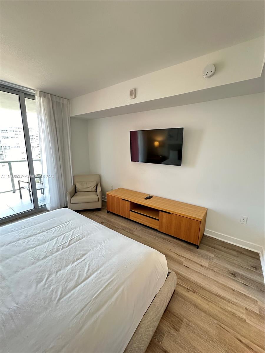 BEACHWALK CONDOMINIUM - Residential
