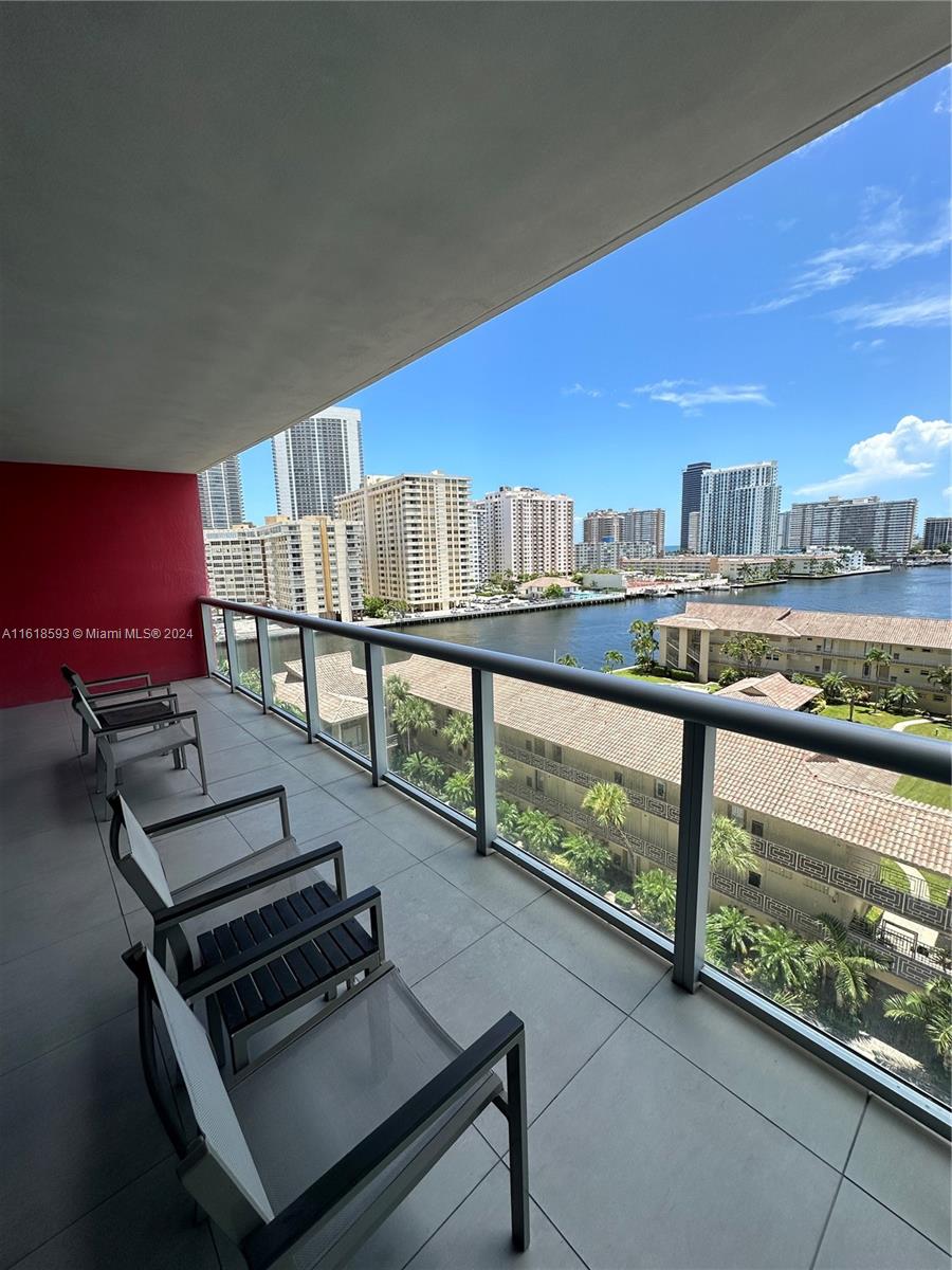 BEACHWALK CONDOMINIUM - Residential