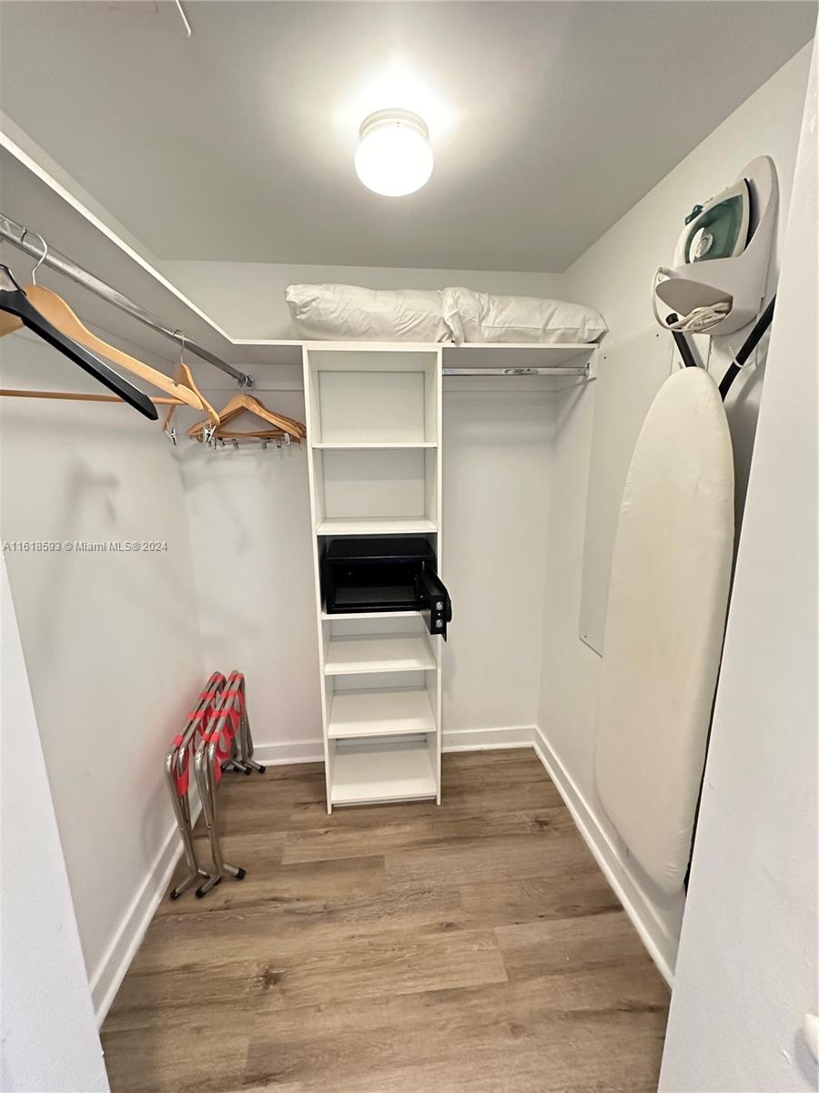 BEACHWALK CONDOMINIUM - Residential