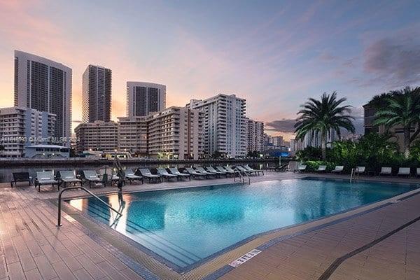 BEACHWALK CONDOMINIUM - Residential