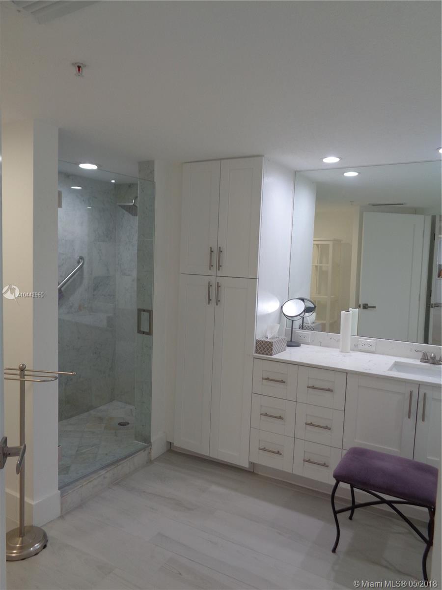 FLORIDA OCEAN CLUB CONDO - Residential Lease